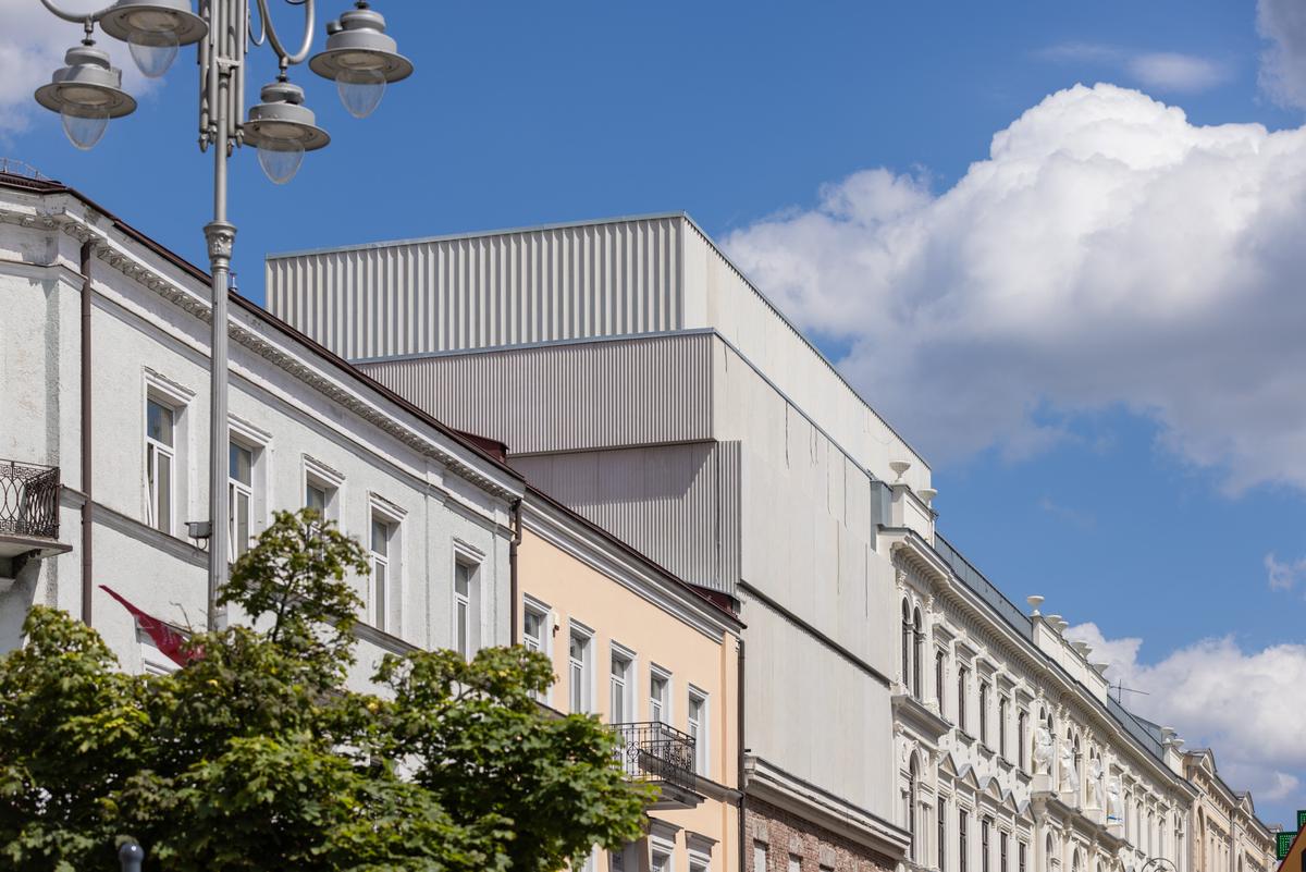 Elewacja teatru im. Stefana Żeromskiego w Kielcach